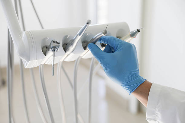 Professional Emergency Dentist technician working in Anna, IL
